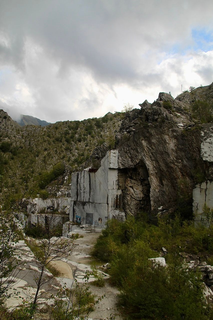 Lost Places – Besichtigung der Cave Henraux