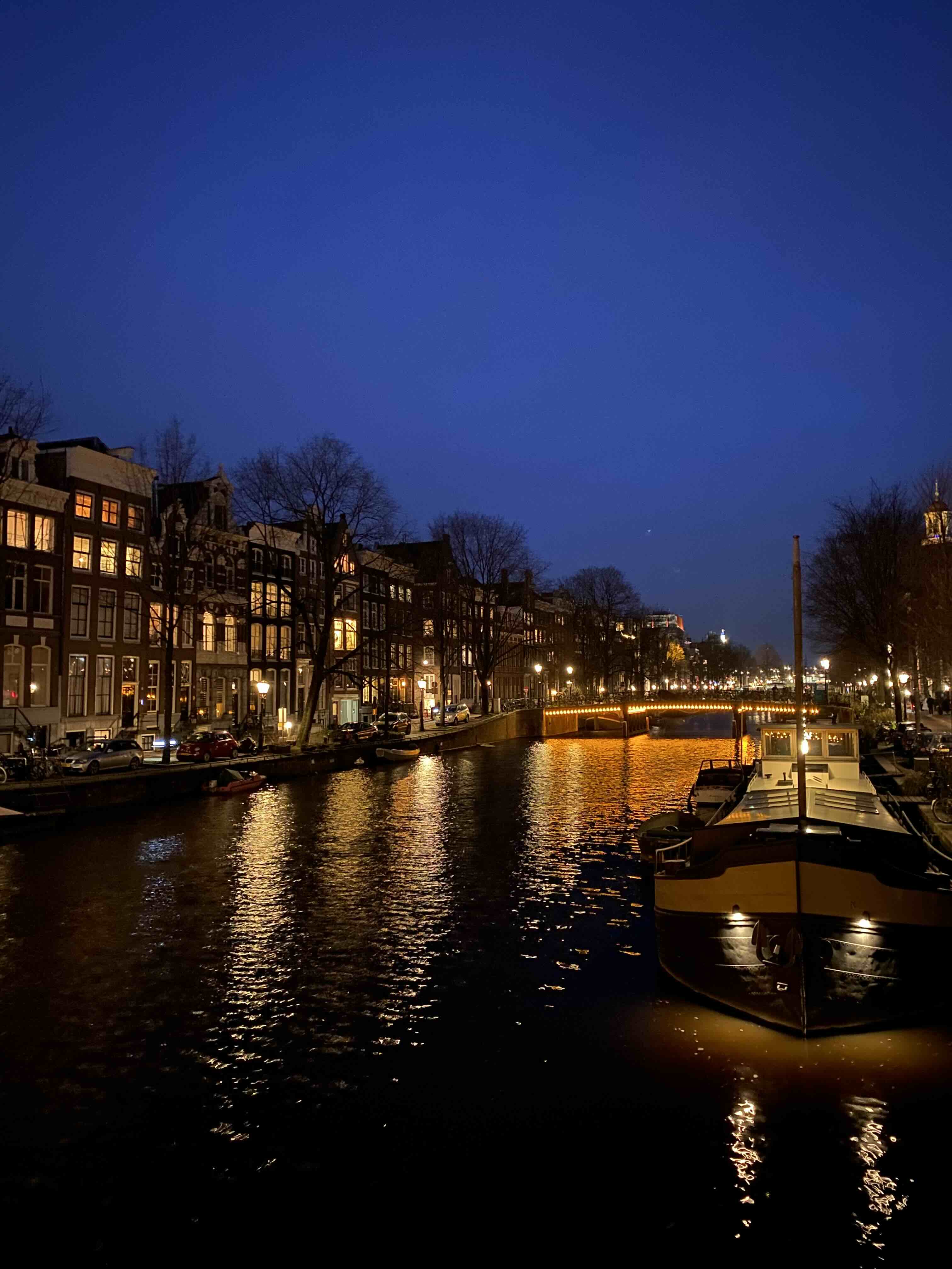 Die besten Aktivitäten und Übernachtungsmöglichkeit in Amsterdam