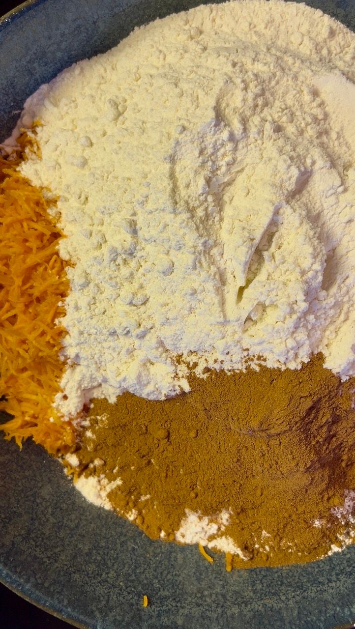 Karottenkuchen mit Frischkäse-Frosting